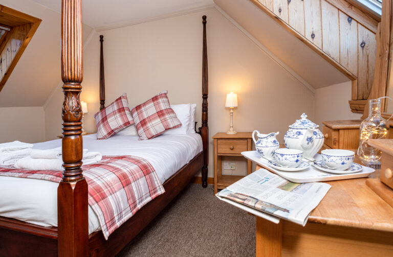 Master Bedroom 3 768x503