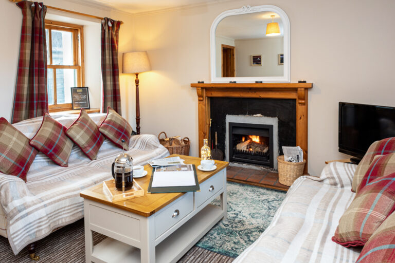 Sitting Room 4 768x512